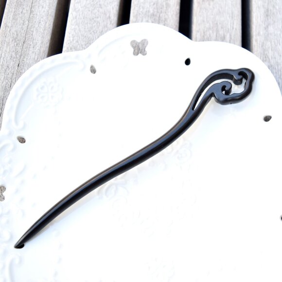 Ruyi Carved Black Wood Hair Stick - Chinese Hairpin 如意髮簪 - Picture 6 of 9